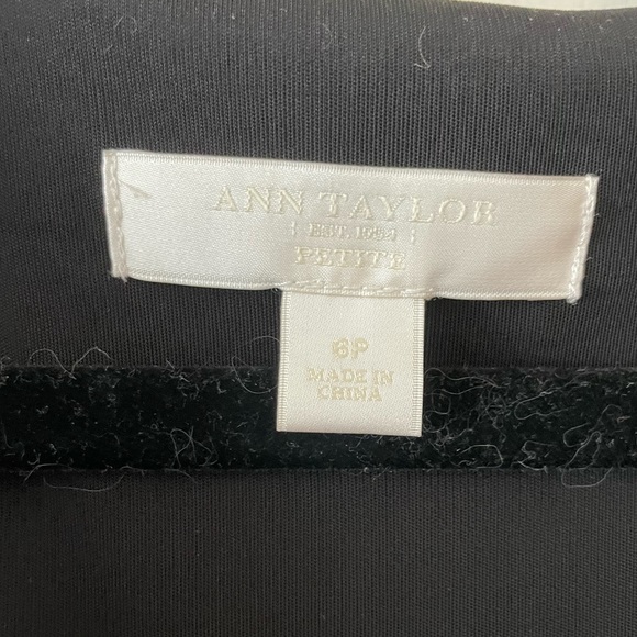 Ann Taylor Black Sleeveless Shawl Dress-6 Petite - Picture 4 of 8